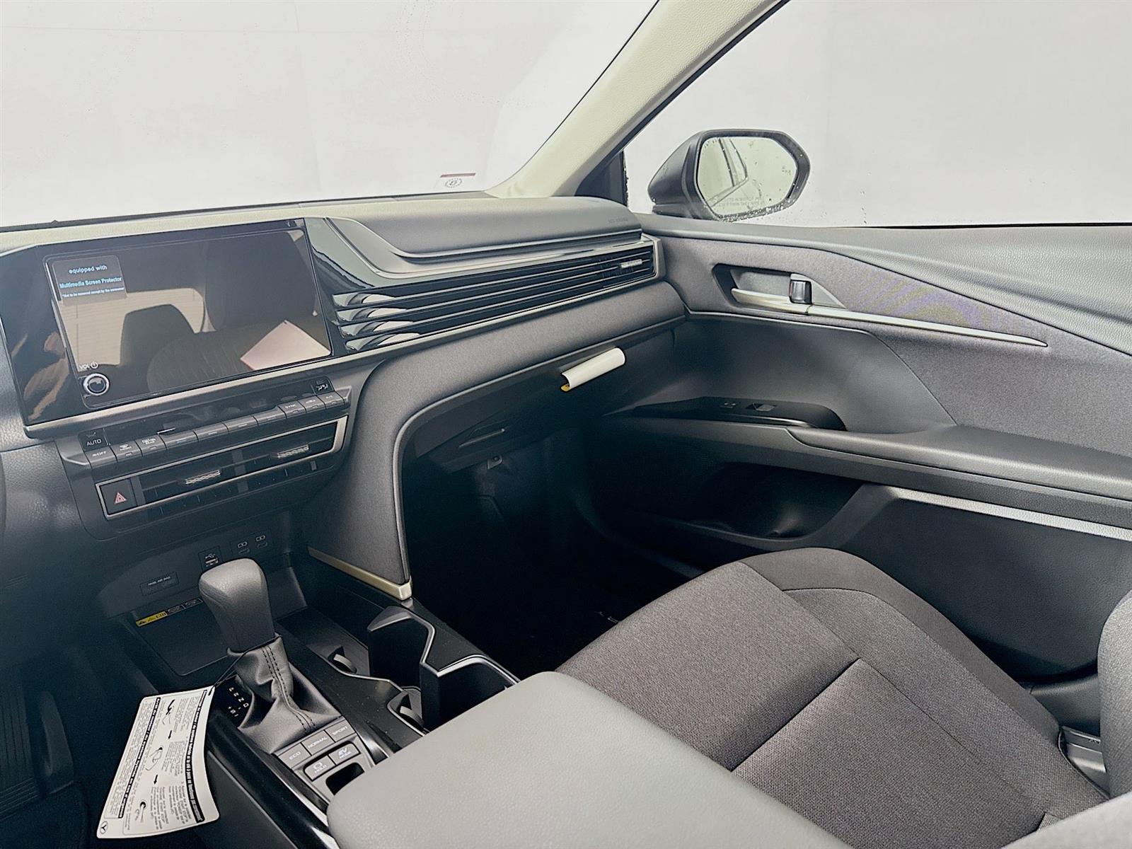 Vehicle image 36 of 45