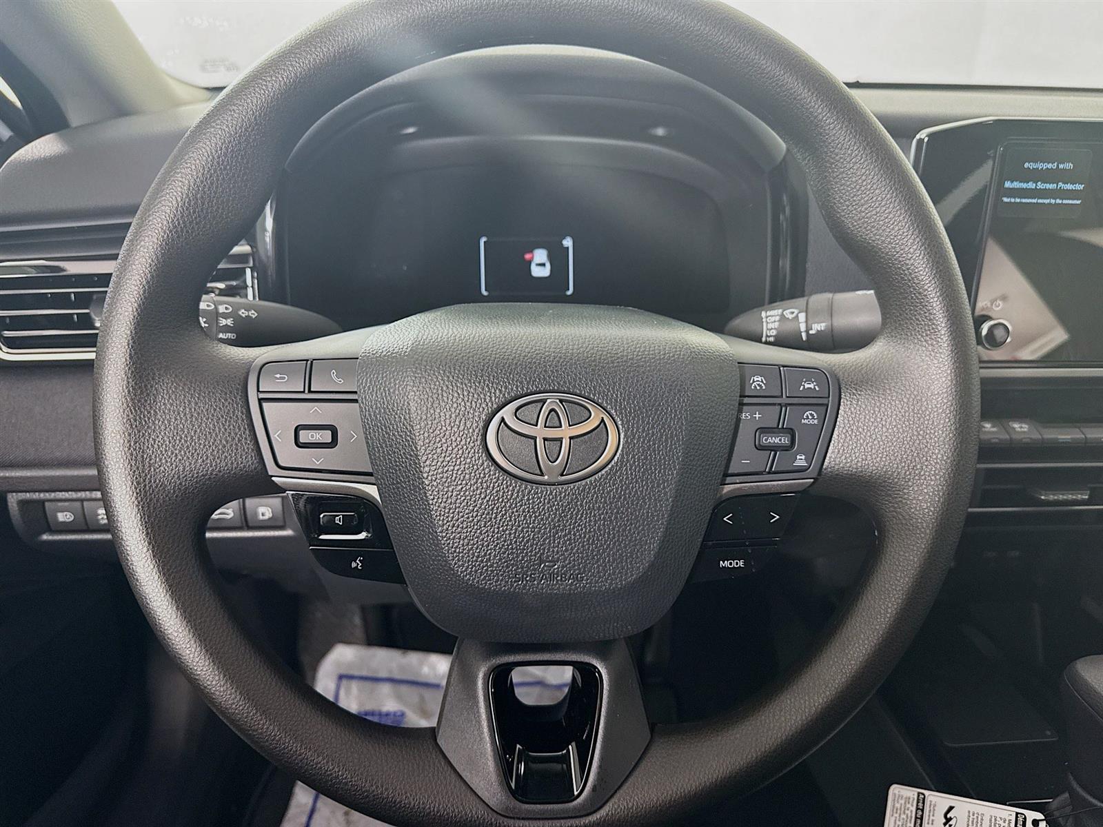 Vehicle image 17 of 45