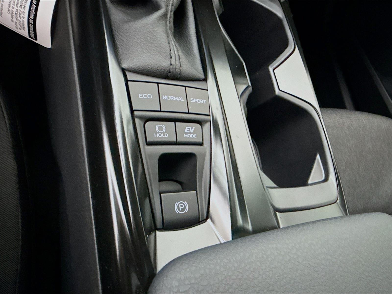 Vehicle image 30 of 45