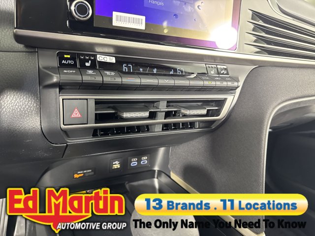 Vehicle image 74 of 92