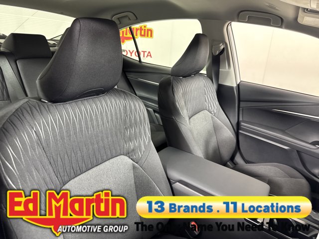 Vehicle image 57 of 92