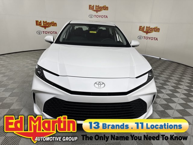 Vehicle image 12 of 92