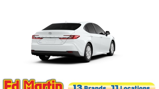 Vehicle image 33 of 92