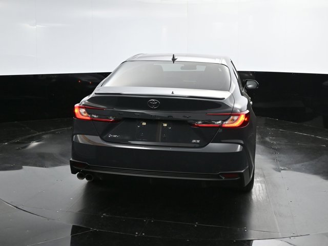 Vehicle image 23 of 40