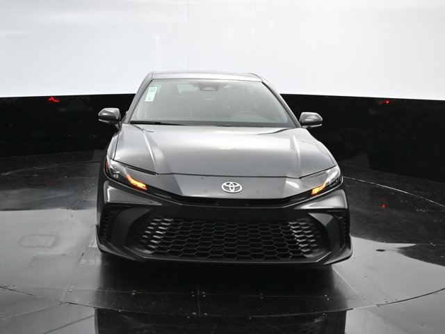 Vehicle image 7 of 40