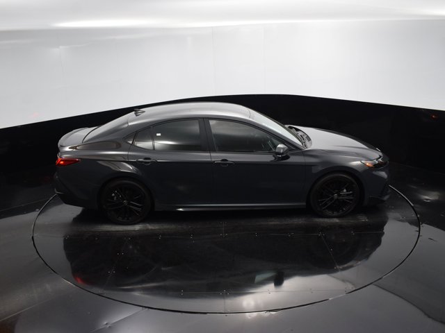 Vehicle image 14 of 40