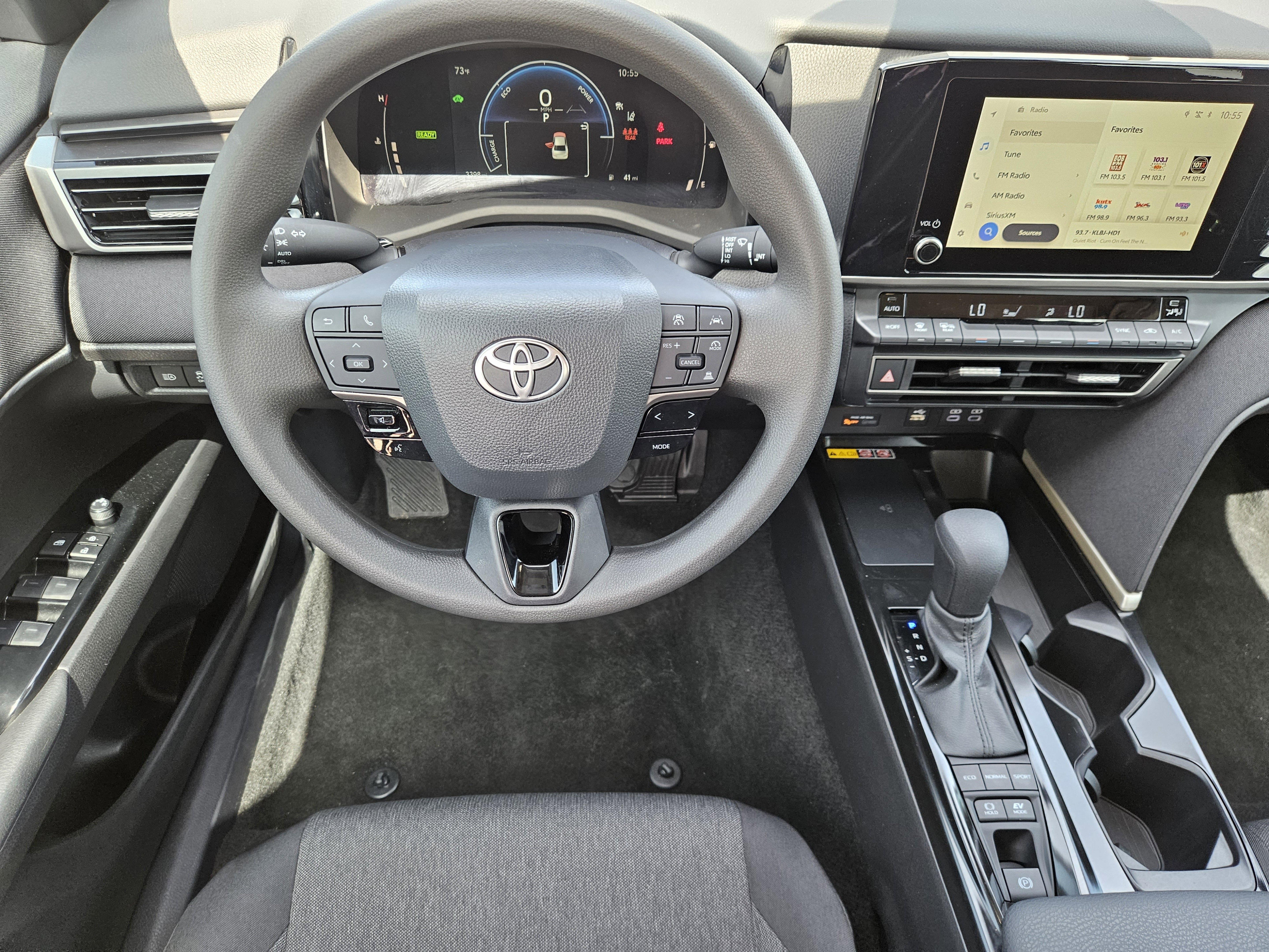 Vehicle image 20 of 23