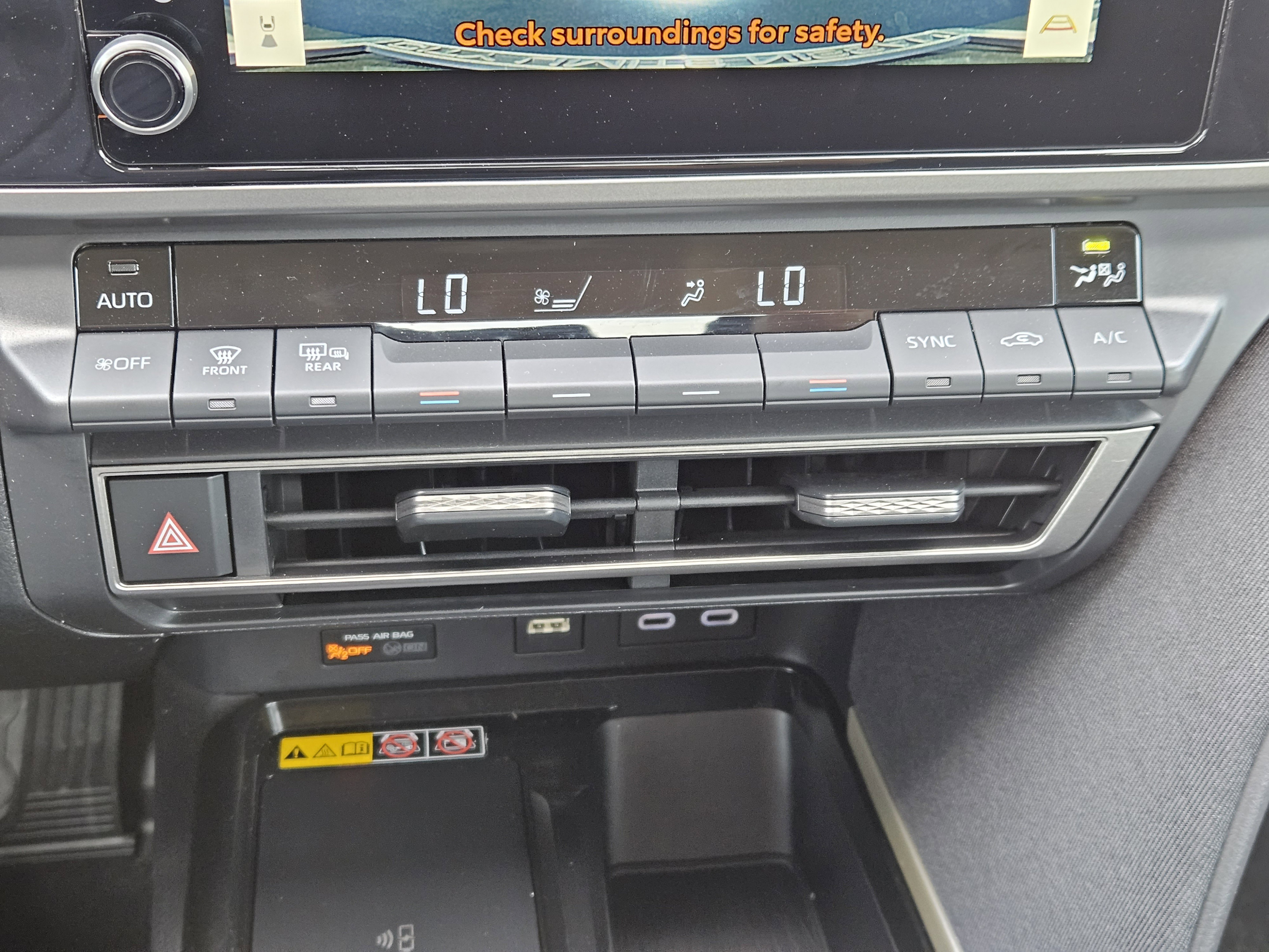 Vehicle image 15 of 23
