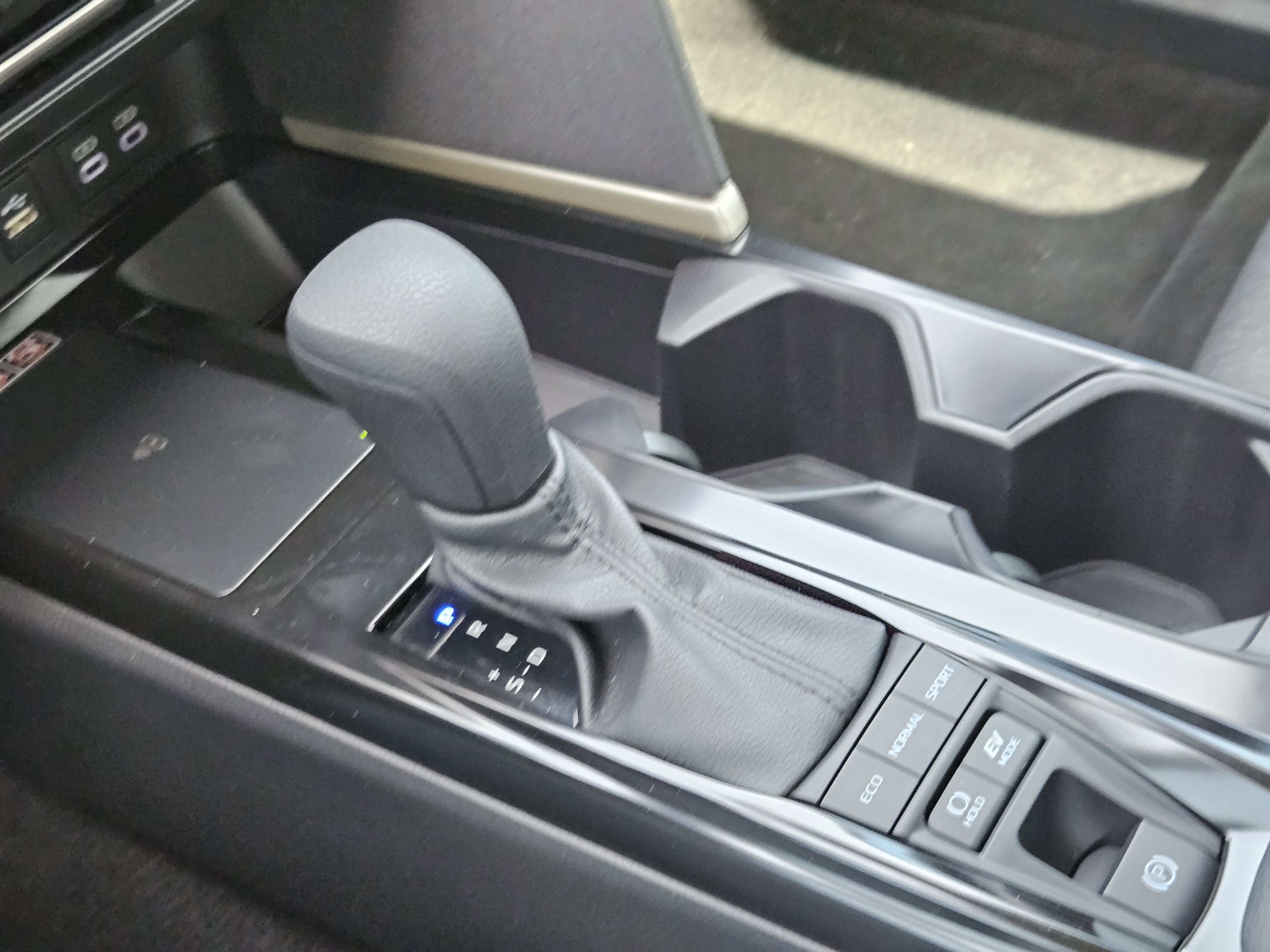 Vehicle image 16 of 23