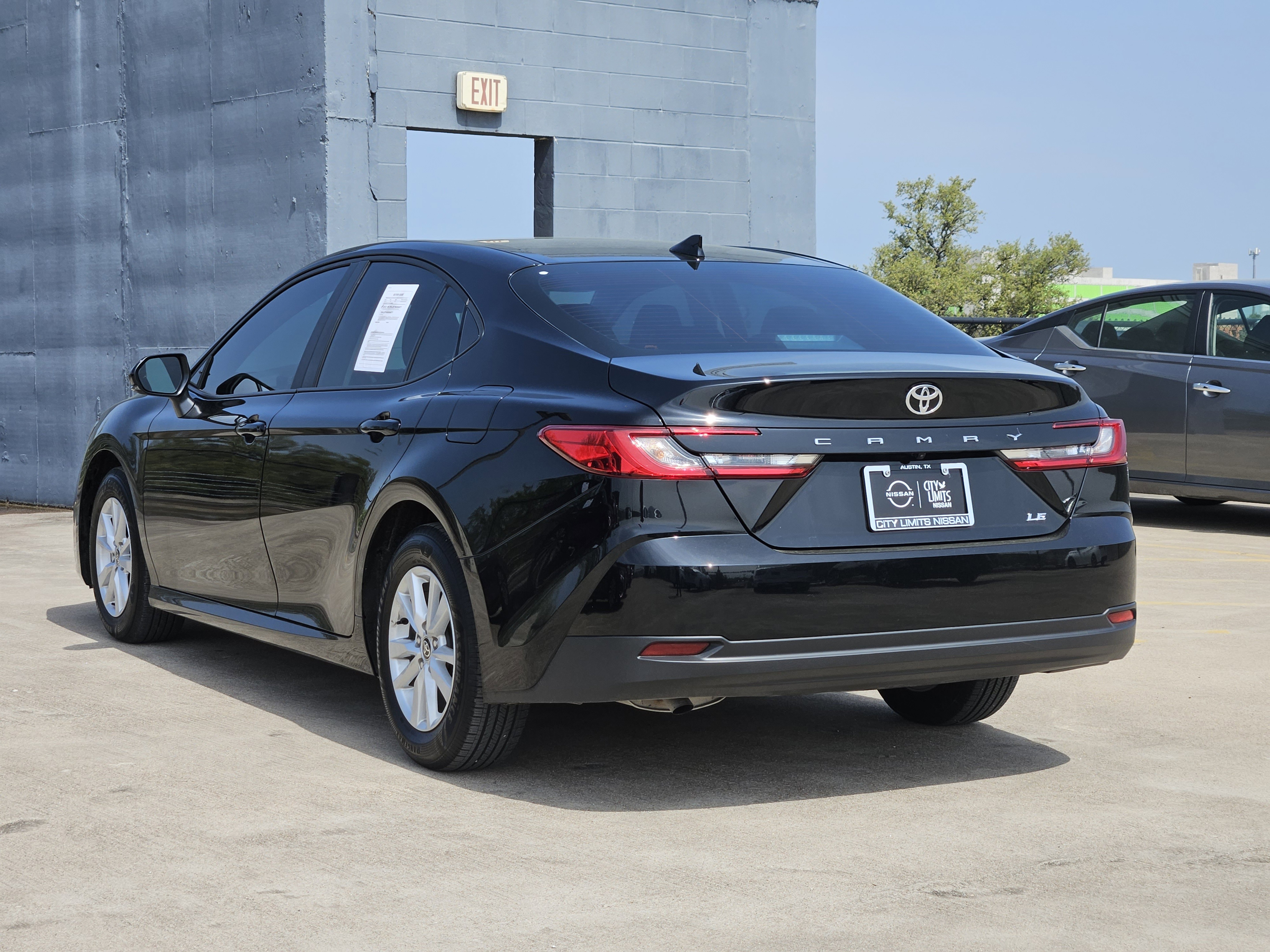 Vehicle image 5 of 23