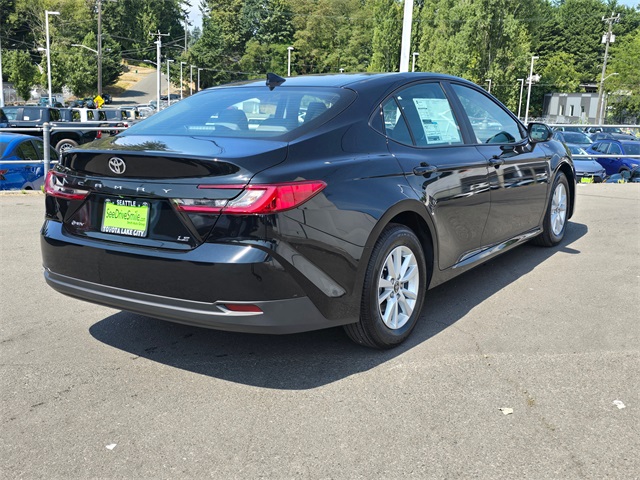 Vehicle image 5 of 27