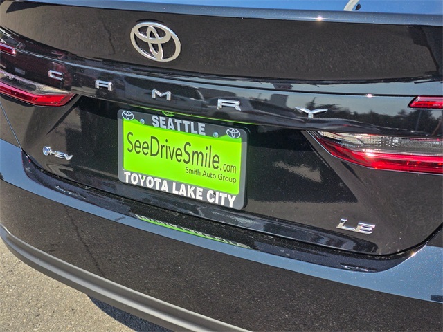 Vehicle image 24 of 27