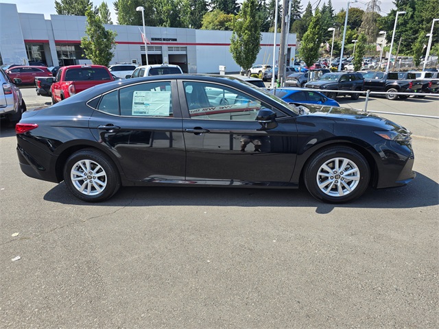 Vehicle image 4 of 27