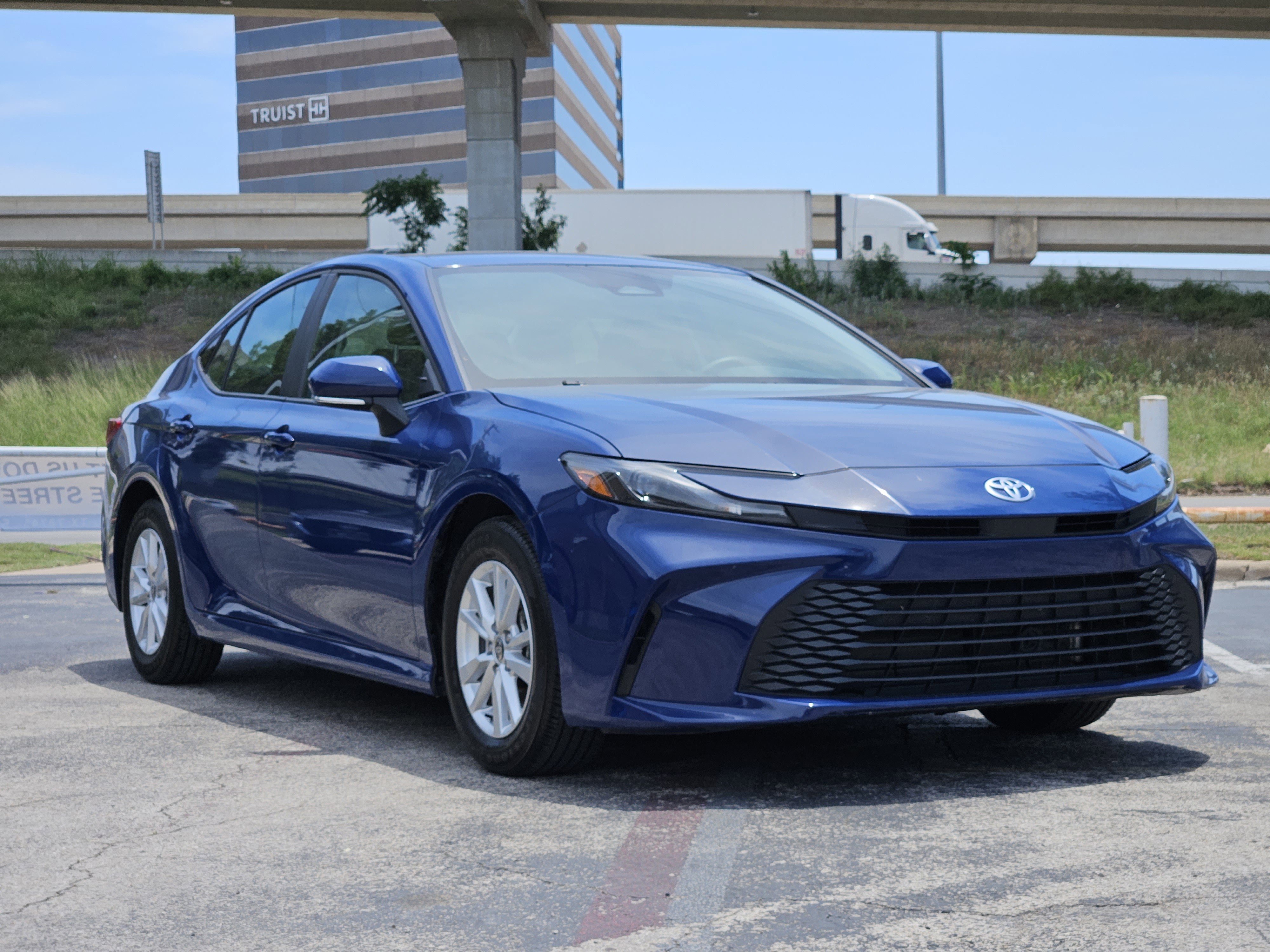 Vehicle image 2 of 22