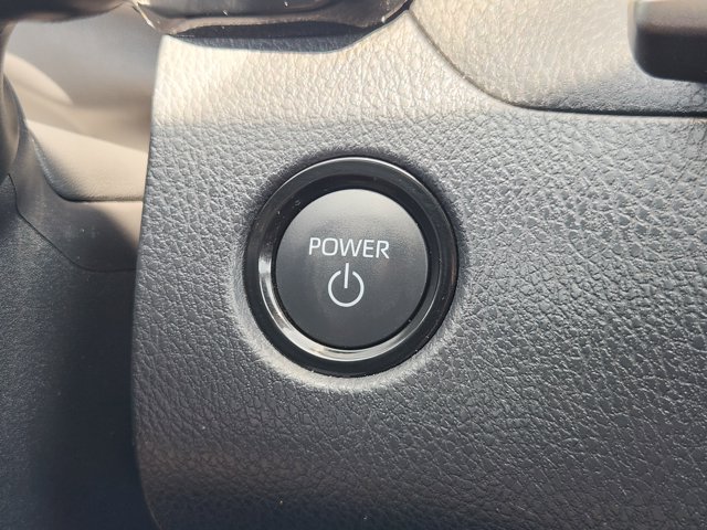 Vehicle image 18 of 30