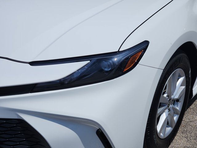 Vehicle image 8 of 30