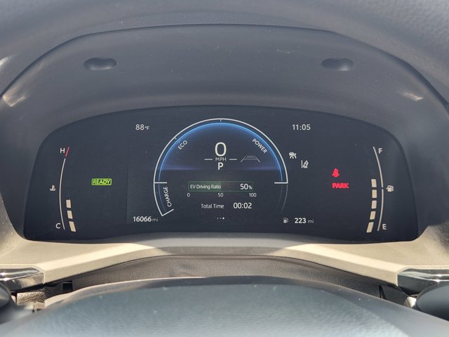 Vehicle image 13 of 30
