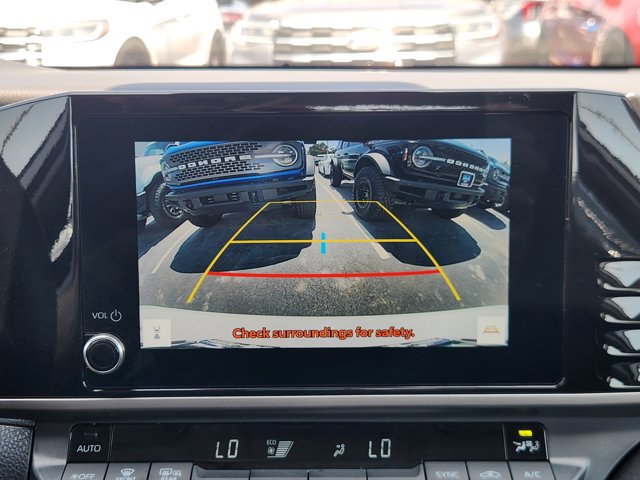 Vehicle image 15 of 30
