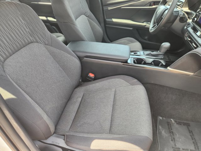 Vehicle image 12 of 30