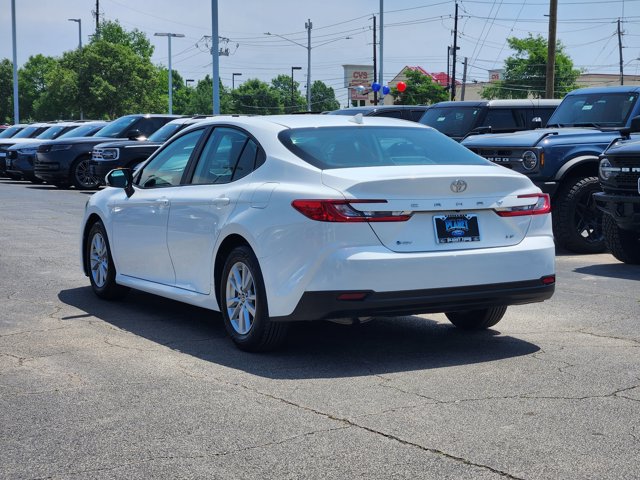 Vehicle image 6 of 30
