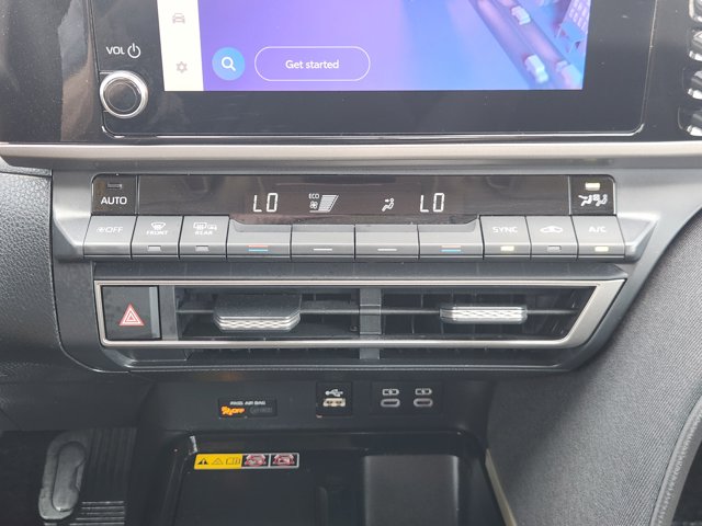 Vehicle image 16 of 30