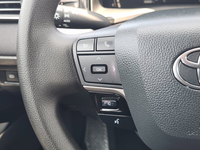 Vehicle image 24 of 30