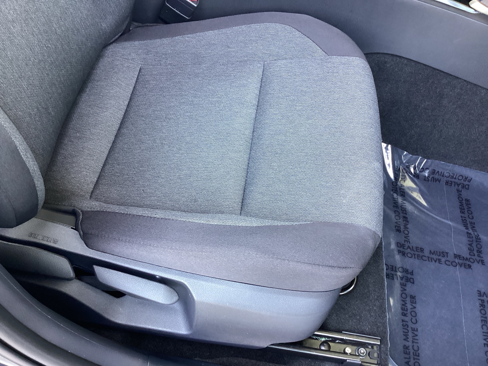 Vehicle image 21 of 24