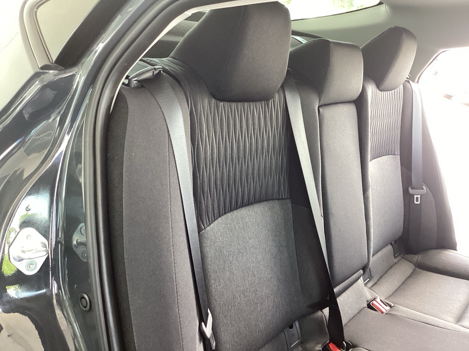 Vehicle image 11 of 24