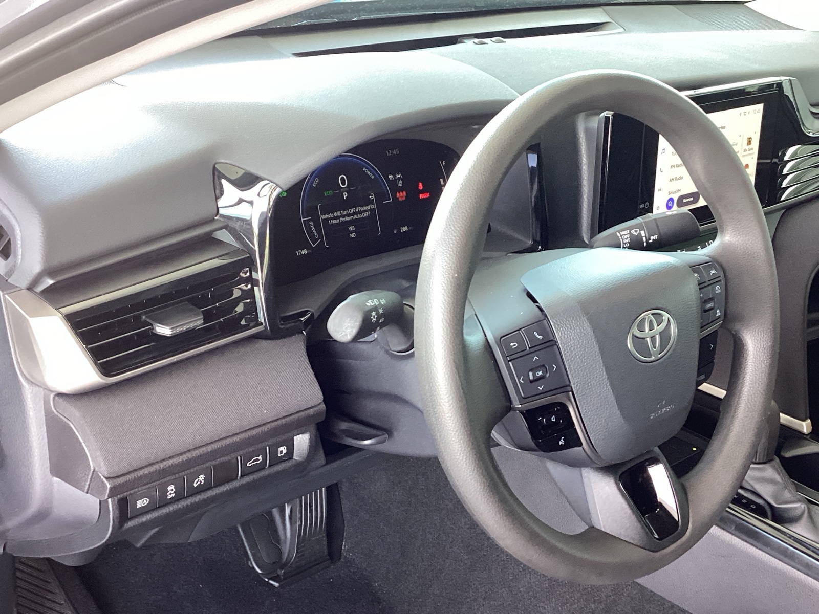 Vehicle image 15 of 24