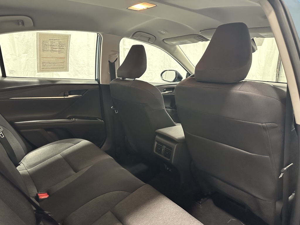 Vehicle image 56 of 70