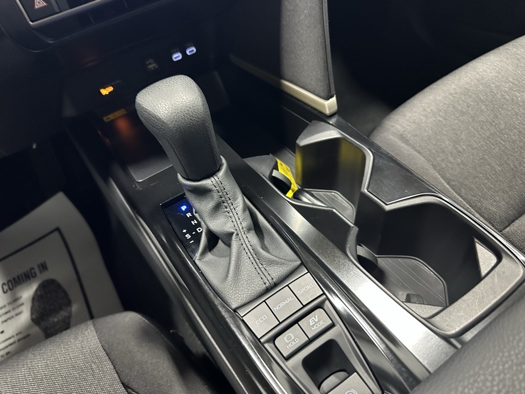 Vehicle image 41 of 70