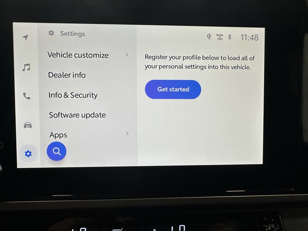 Vehicle image 37 of 70