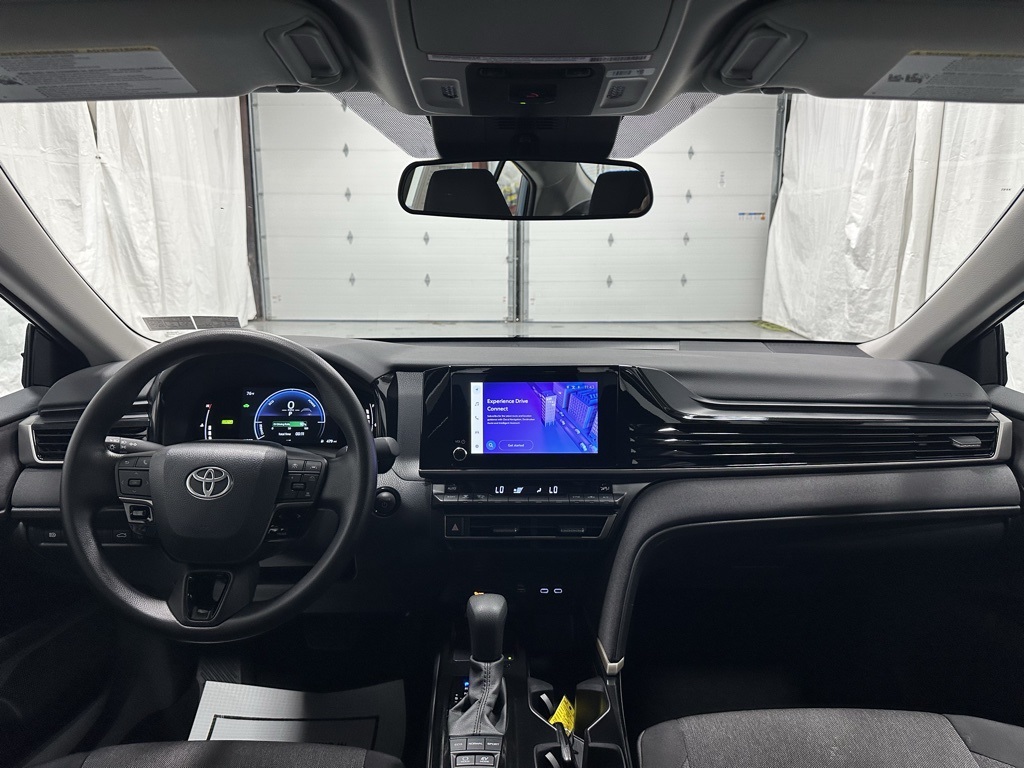 Vehicle image 43 of 70