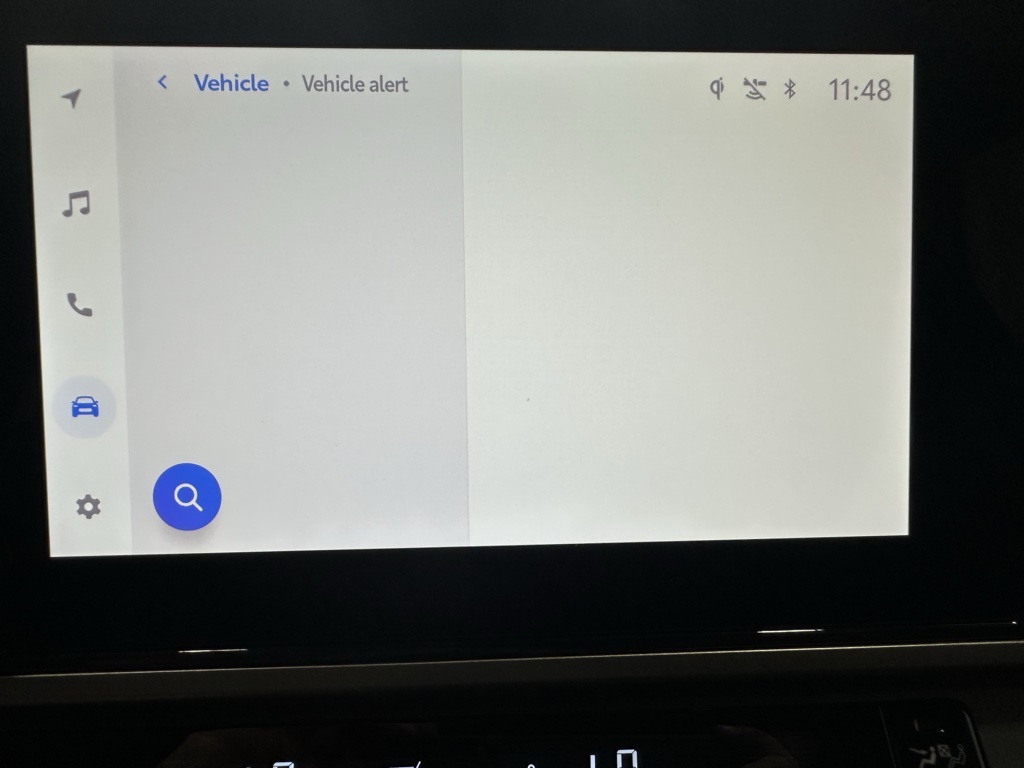 Vehicle image 34 of 70