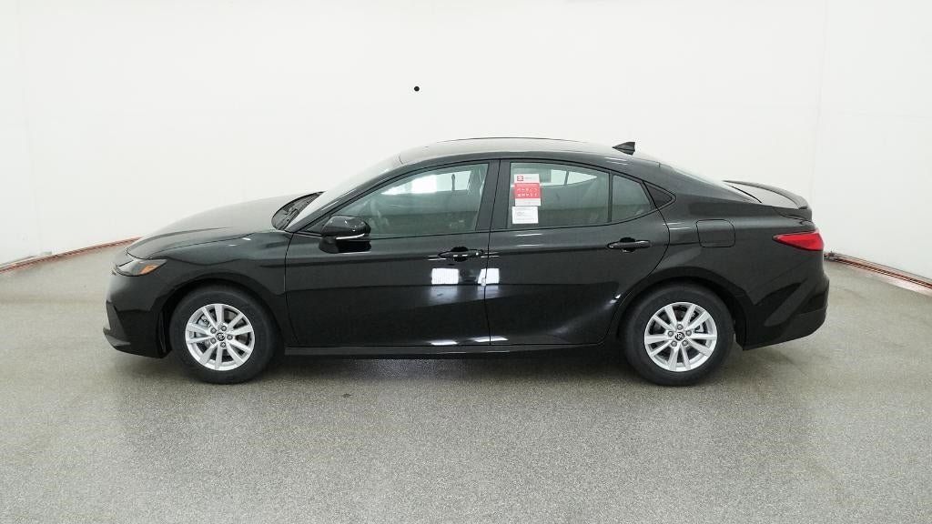 Vehicle image 31 of 33