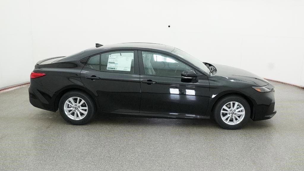 Vehicle image 16 of 33