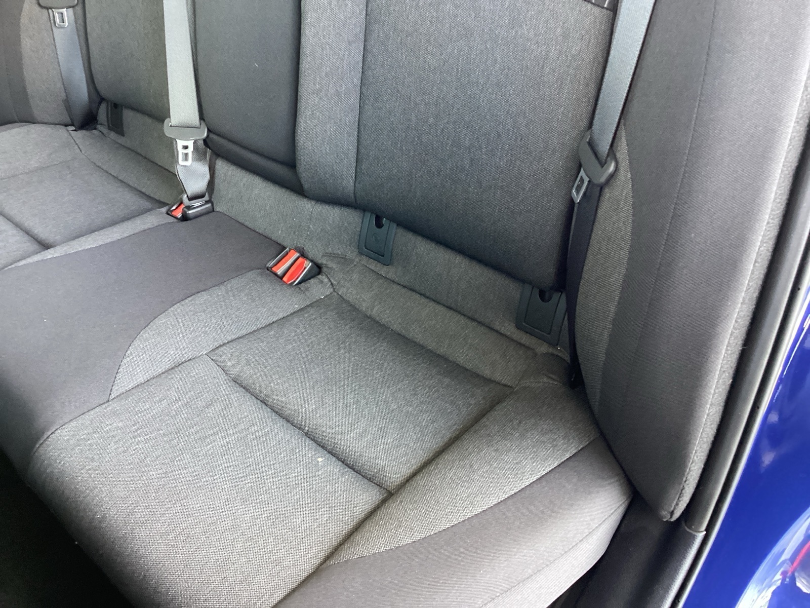 Vehicle image 17 of 25