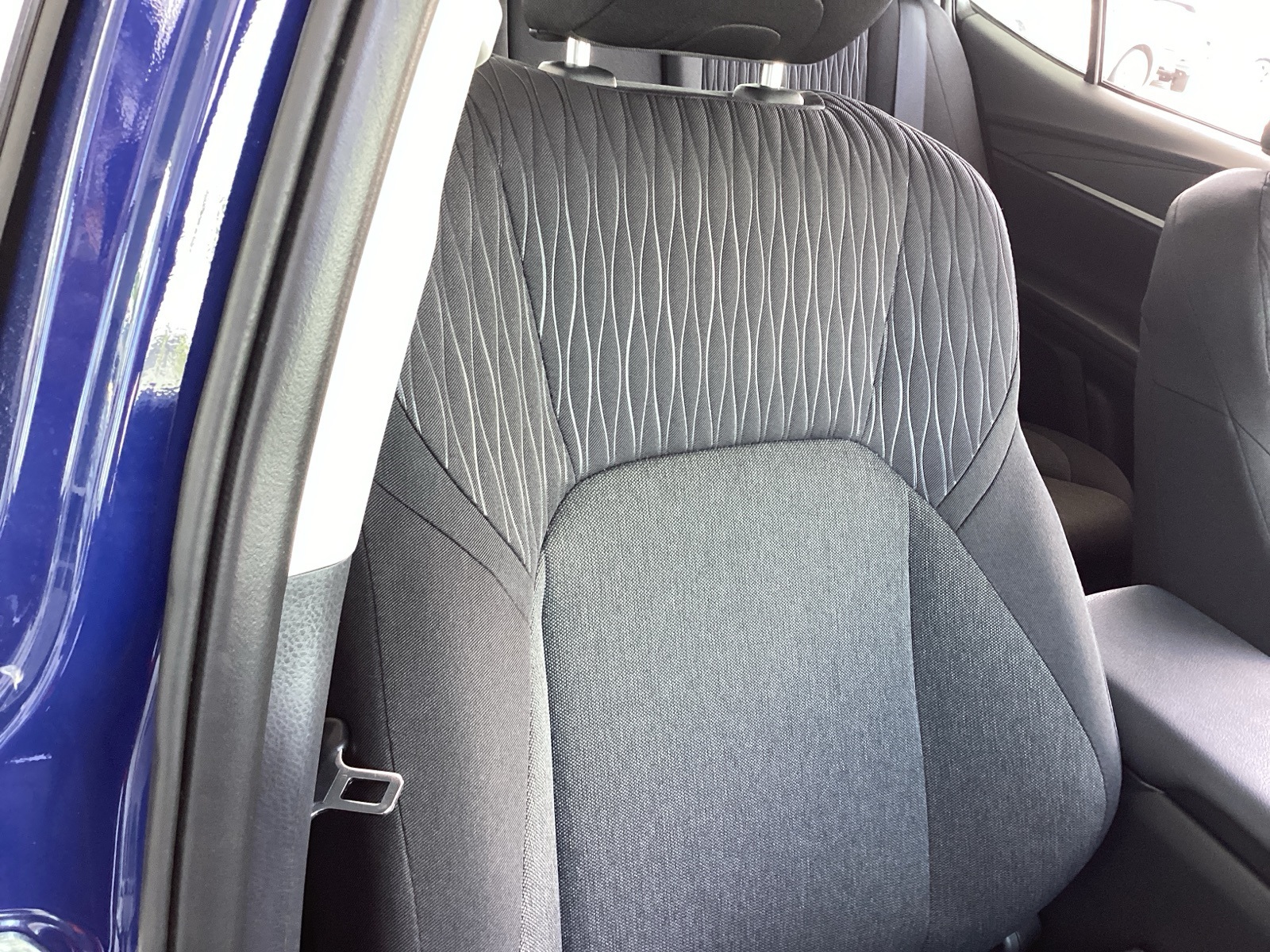Vehicle image 14 of 25