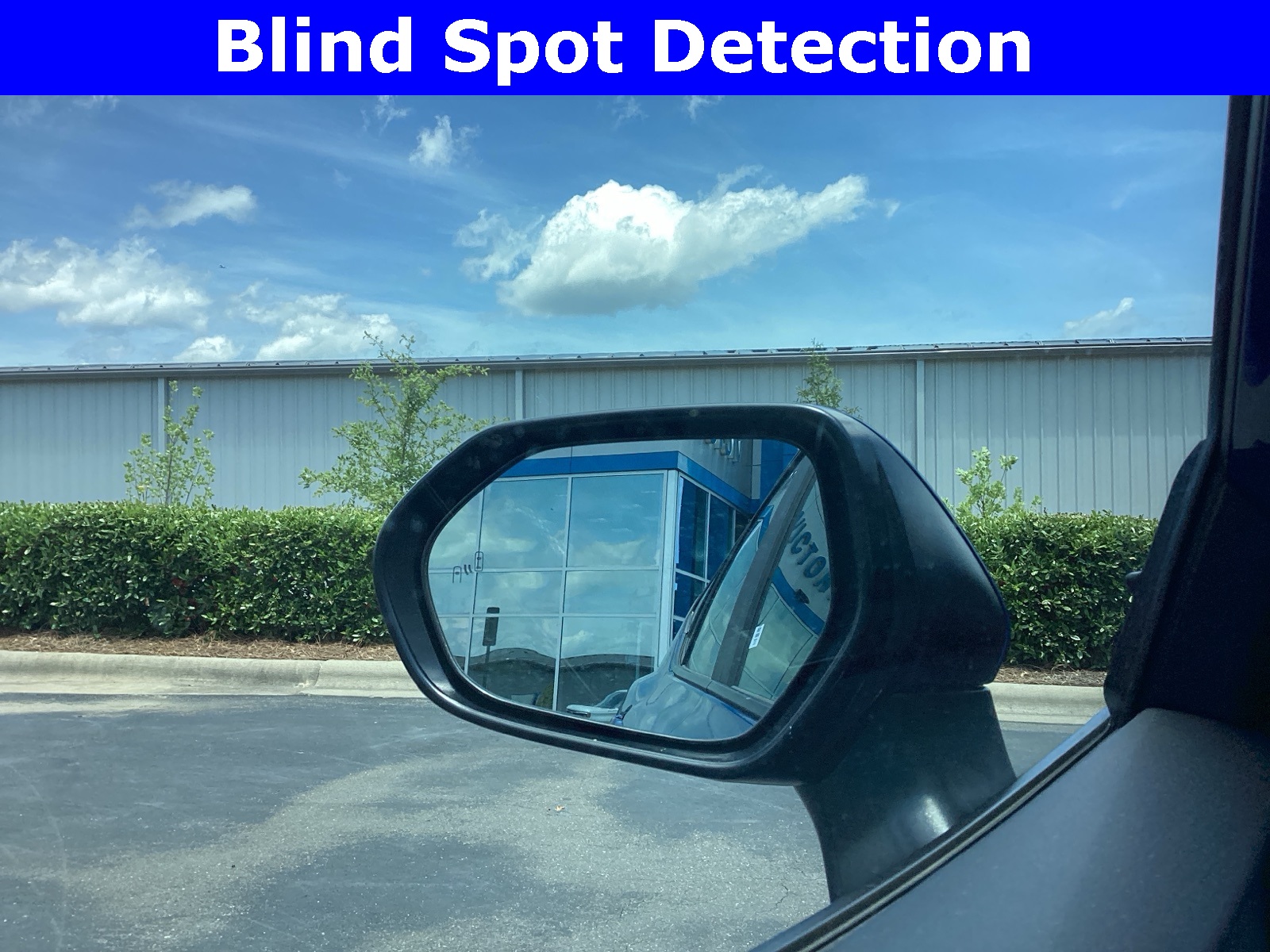 Vehicle image 23 of 25