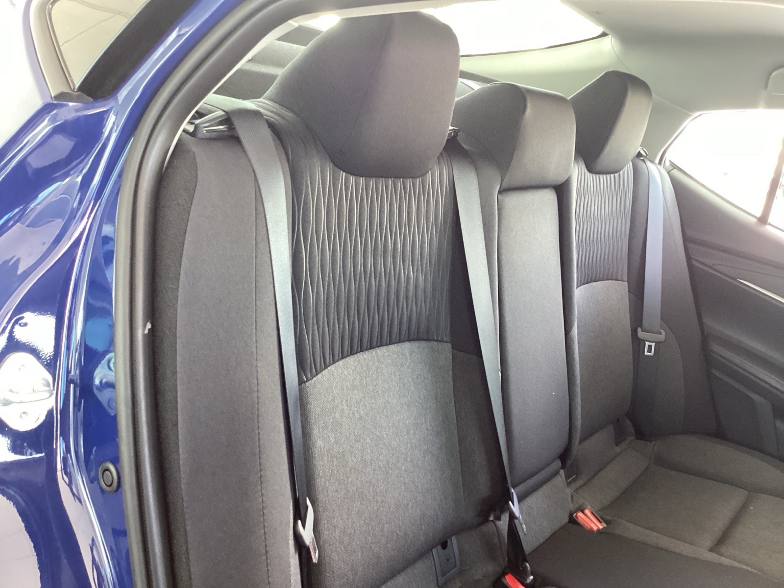 Vehicle image 11 of 25