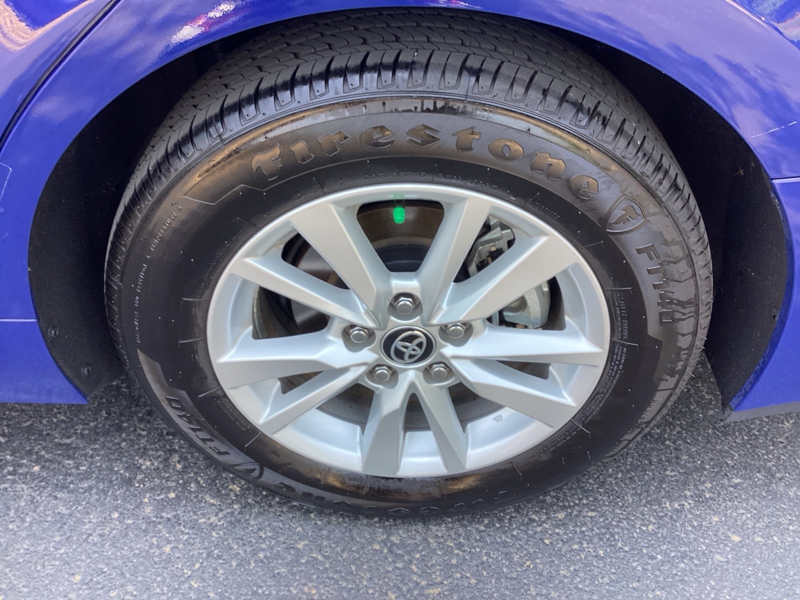 Vehicle image 9 of 25