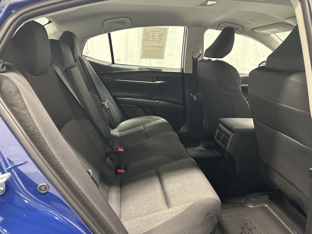 Vehicle image 53 of 68
