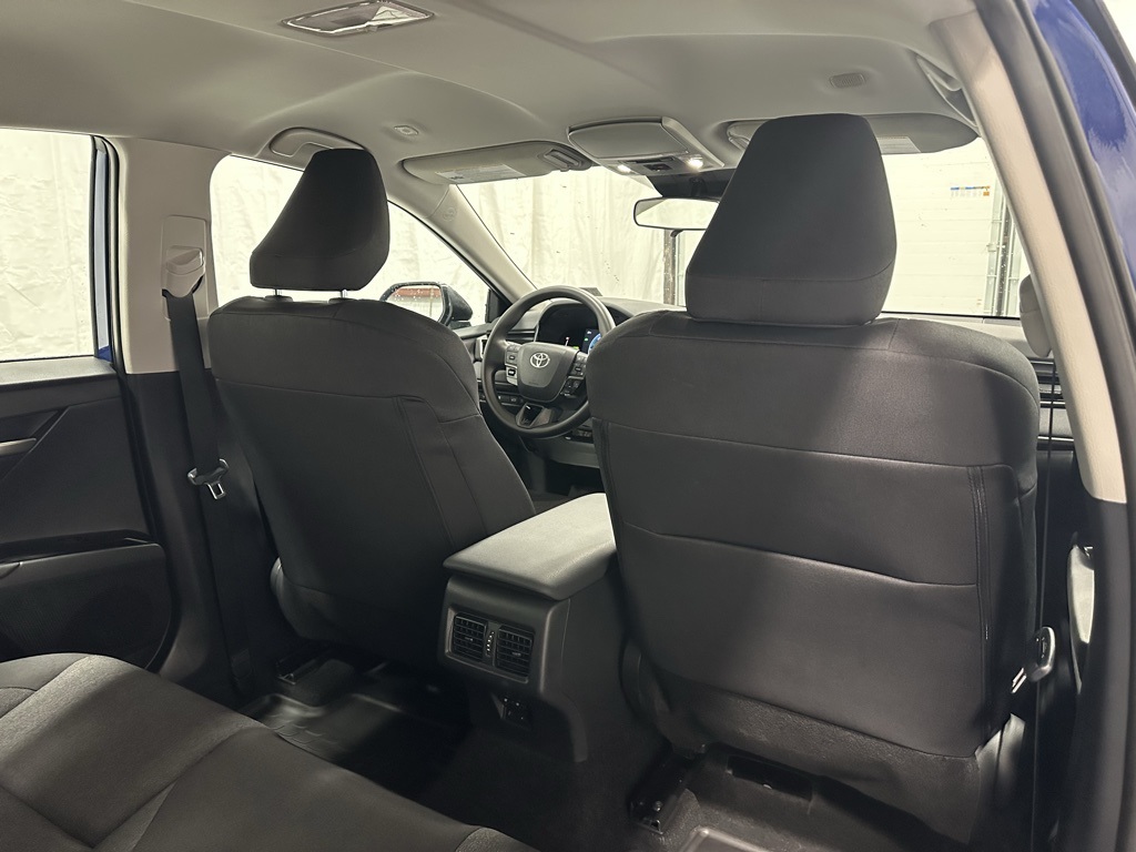 Vehicle image 54 of 68
