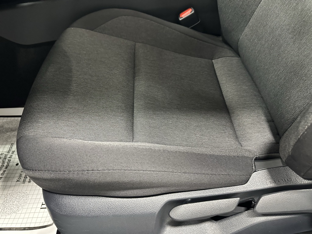 Vehicle image 14 of 68