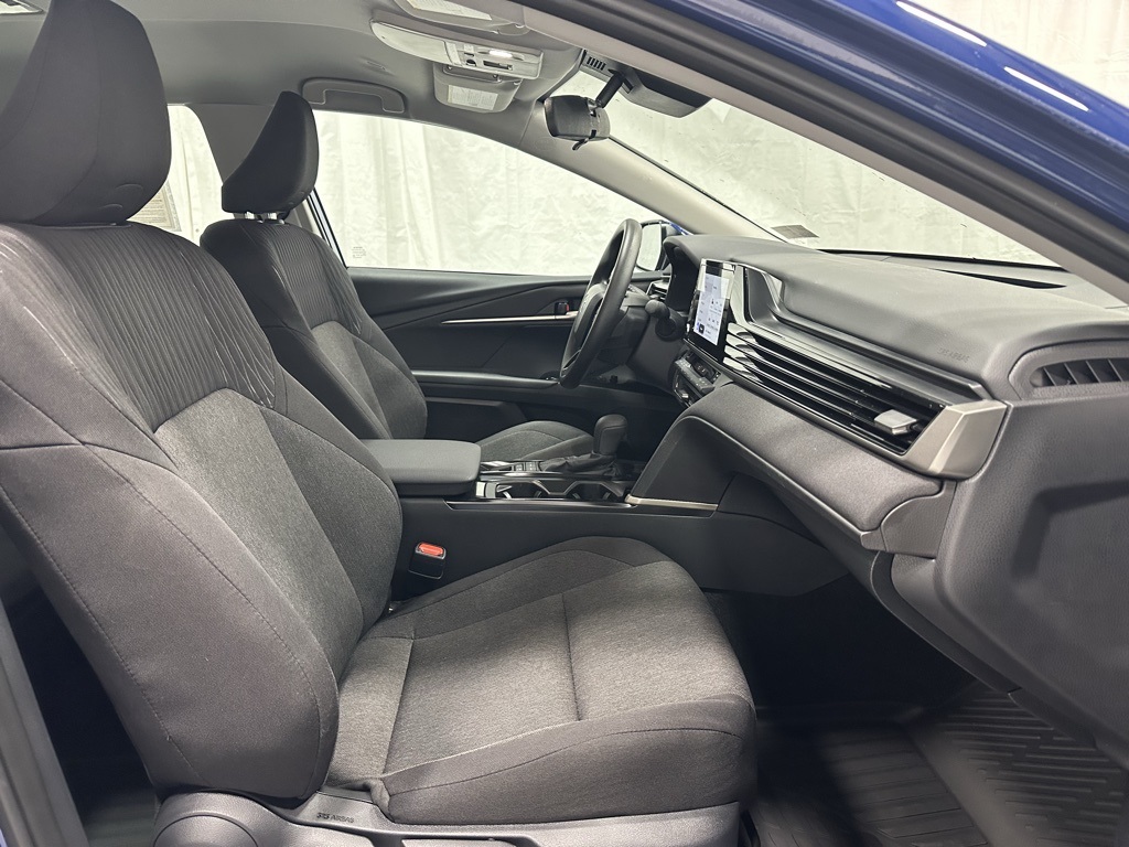 Vehicle image 59 of 68