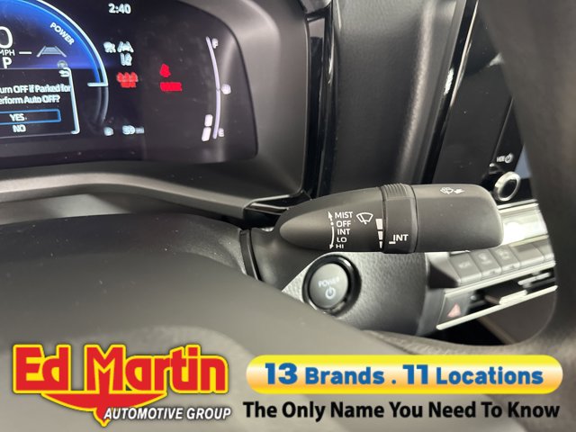 Vehicle image 46 of 56