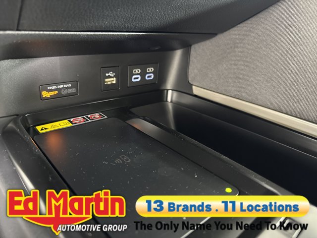 Vehicle image 52 of 56