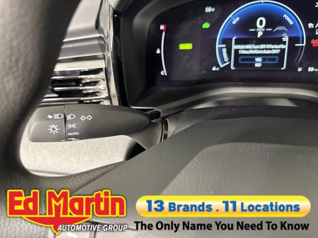 Vehicle image 47 of 56