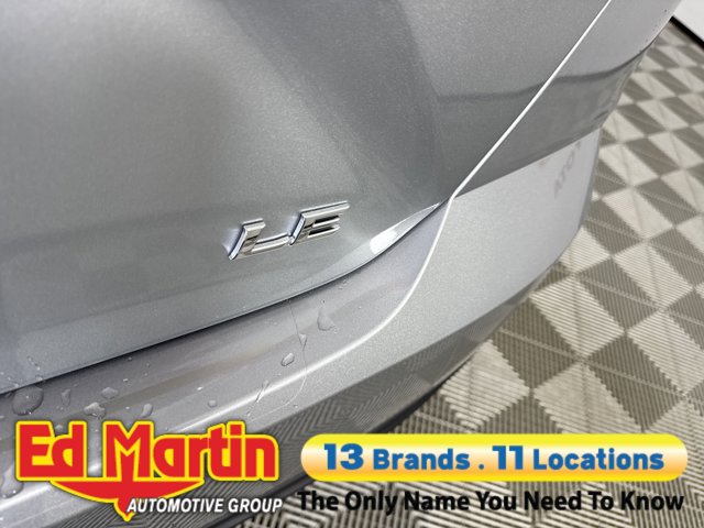 Vehicle image 39 of 56
