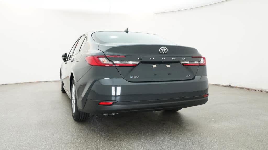 Vehicle image 29 of 32